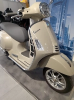 VESPA GTS 125 E5+ 2024, 198km!!!!!!