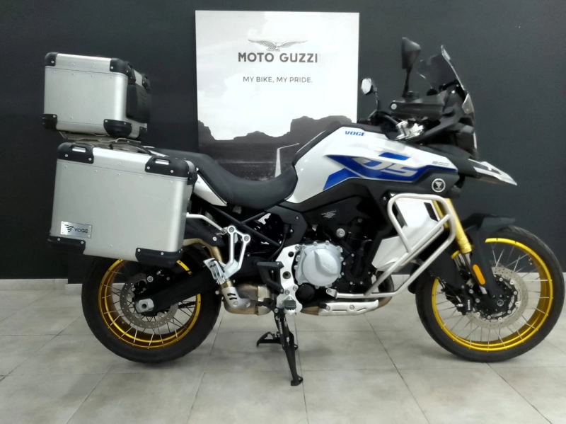 Moto 900 VOGE