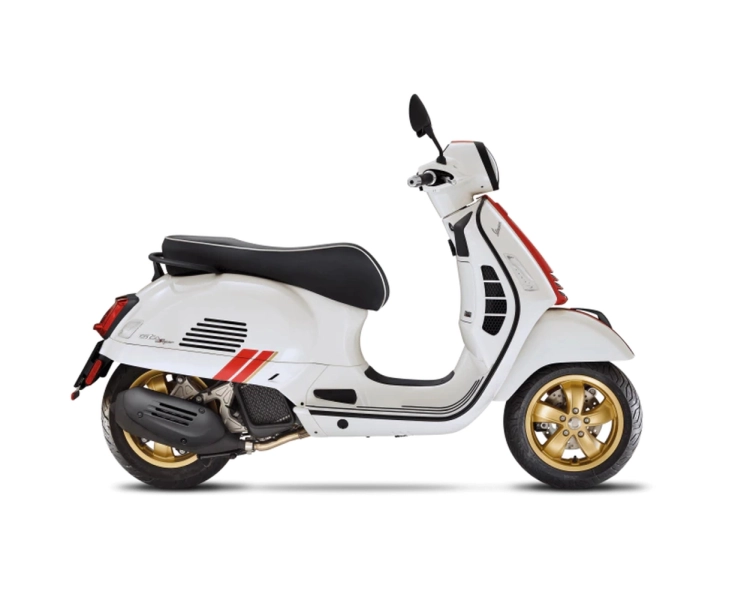 VESPA GTS 125 RACING SIXTIES E5